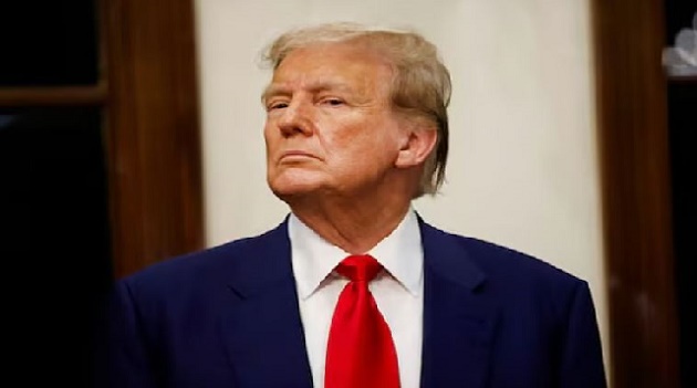 রাশিয়া ইস্যুতে হাত গুটিয়ে নিচ্ছেন ট্রাম্প?