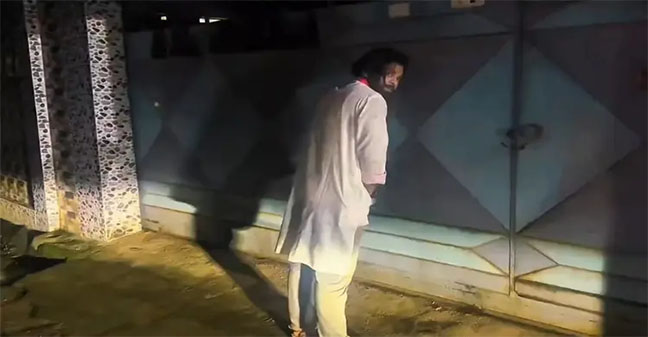 সাকিব আল হাসানের বাড়ির সামনে আ ন ম আয়াসের  বিতর্কিত আচরণের ভিডিও ভাইরাল
