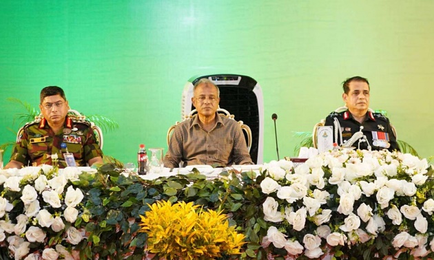 র‌্যাব সদস্যদের অতীত ভুলে নতুন উদ্যমে কাজ করার আহ্বান স্বরাষ্ট্র উপদেষ্টার