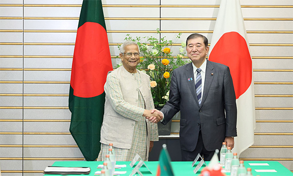 জাপানের প্রধানমন্ত্রীর সঙ্গে ড. ইউনূসের বৈঠক, যেসব চুক্তি হলো