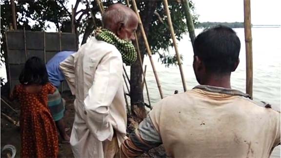 বানের পানিতে ভেসে গেলো ঈদ আনন্দ