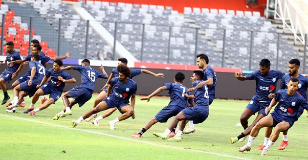 দশ বছর পর আজ মুখোমুখি বাংলাদেশ-সিঙ্গাপুর, জিতবে কে?