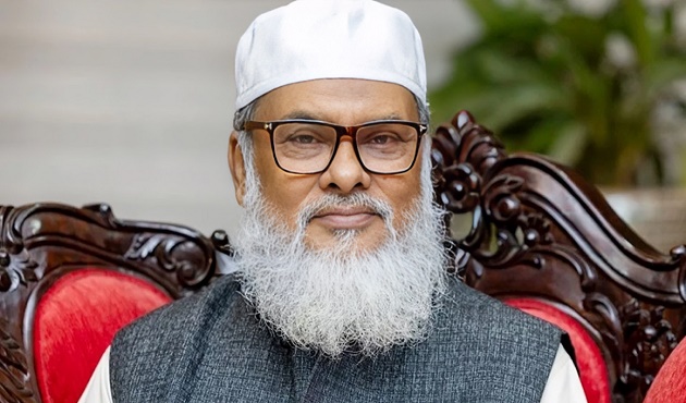 হজ সেবায় পিয়ন গানম্যান মালি, নির্দেশনা অমান্য করে উপদেষ্টার সফরসঙ্গী স্ত্রী ও দুইবোন