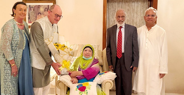 খালেদা জিয়ার সঙ্গে জার্মান রাষ্ট্রদূতের বিদায়ী সাক্ষাৎ