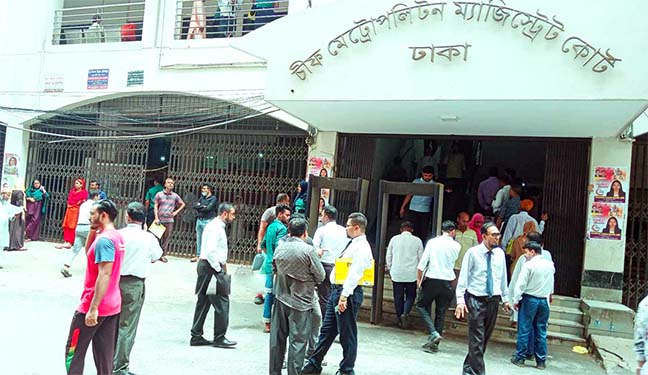 জামিনে বেরোনোর আগেই নতুন মামলায় গ্রেপ্তার আতঙ্ক