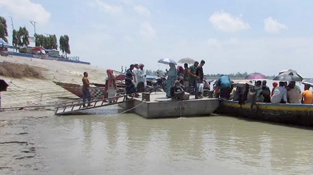 অর্থনীতির গতি ফেরাতে আশায় বুক বাঁধছে দুই পাড়ের মানুষ
