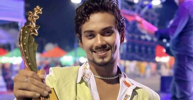 লস অ্যাঞ্জেলেসের ‘আনন্দমেলা’য় পুরস্কৃত আলিফ