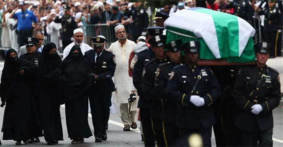 নিউইয়র্কে পুলিশ কর্মকর্তা দিদারুলের জানাজায় মানুষের ঢল