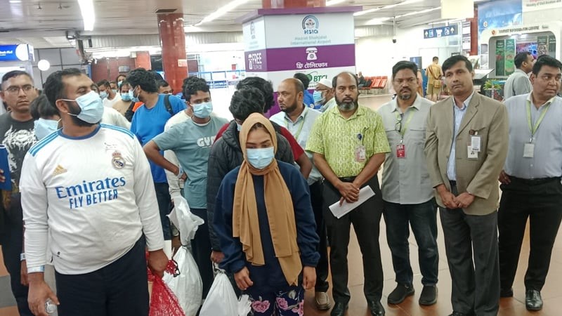 যুক্তরাষ্ট্র থেকে ফিরল আরও ৩৯ বাংলাদেশি 