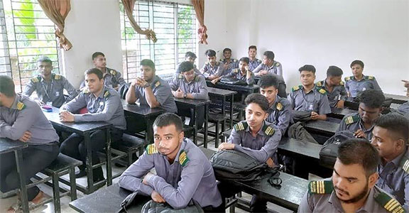 ১২ দিন পর খুললো মাইলস্টোন, নেই শিক্ষার্থীদের হৈ-হুল্লোড়