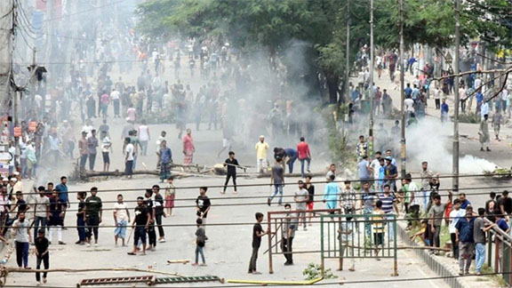 ত্রুটিপূর্ণ গ্রেপ্তার, ঝুঁকিপূর্ণ বিচার 