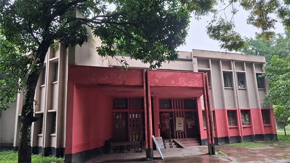 রাকসু নির্বাচনের পথে নানা বাধা