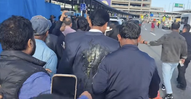 প্রতিবাদ জানাতে ডিম ছোড়া হয় কেনো?