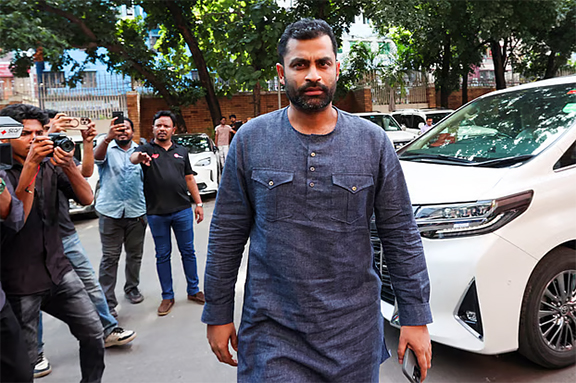 বিসিবি নির্বাচন থেকে সরে দাঁড়ালেন তামিম