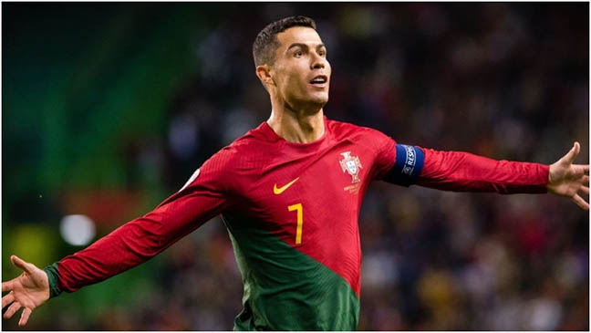 নতুন বিশ্বরেকর্ড গড়লেন ক্রিশ্চিয়ানো রোনালদো