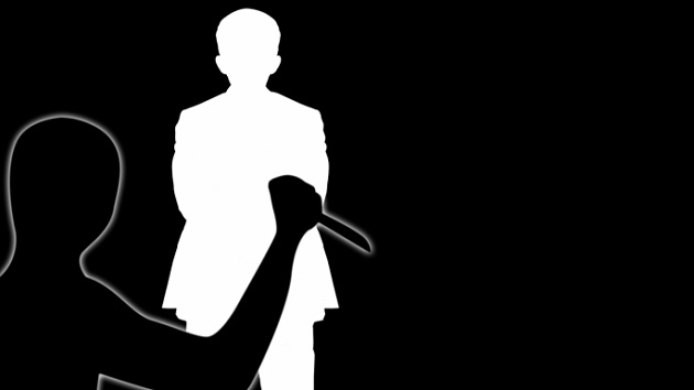 কুইন্সে স্কুলছাত্রকে কিশোর দলের ছুরিকাঘাত