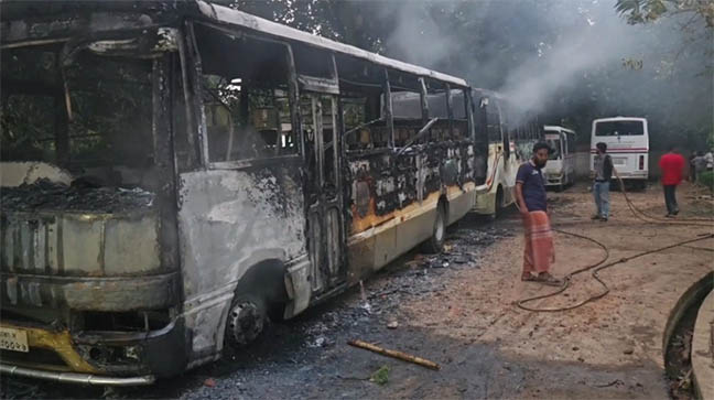 ব্যাপক ভাঙচুর, অগ্নিসংযোগ, লুটপাট, অর্ধ শতাধিক আহত