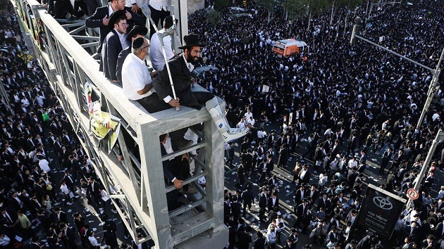 বাধ্যতামূলক সেনা নিয়োগের বিরুদ্ধে ইসরাইলে ব্যাপক বিক্ষোভ