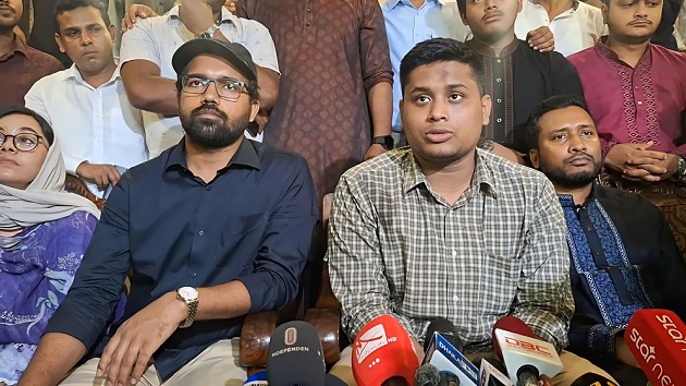 বিএনপি সনদ না দেখে কেন স্বাক্ষর করেছে, প্রশ্ন হাসনাত আবদুল্লাহর