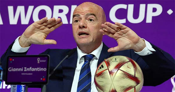 ফিফার বিরুদ্ধে বিশ্বাসঘাতকতার অভিযোগ