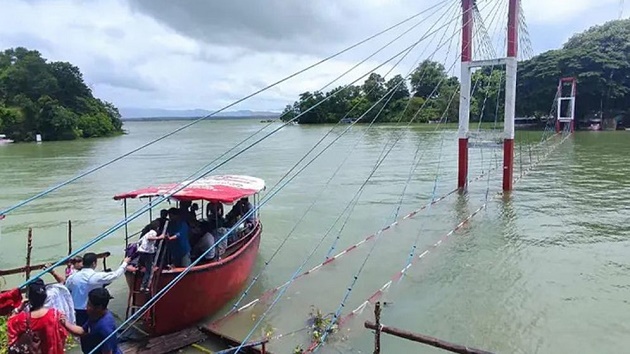 রাঙামাটিতে পর্যটকের ঢল