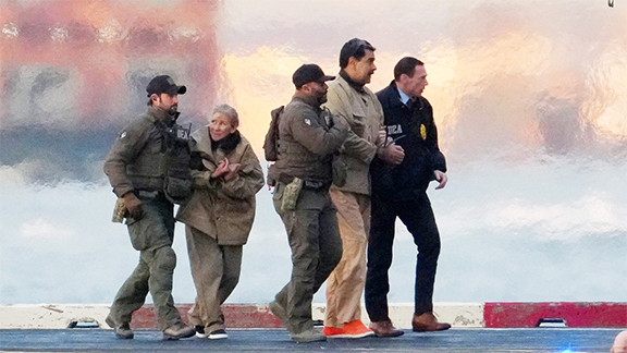 আমি এখনো প্রেসিডেন্ট, আমাকে অপহরণ করা হয়েছে