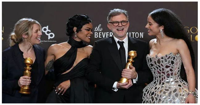 গোল্ডেন গ্লোব অ্যাওয়ার্ড : তারার আলোয় ঝলমল