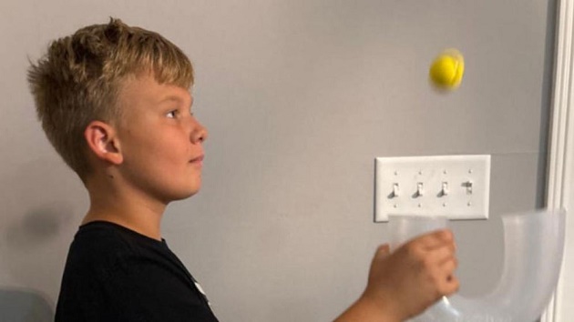 খেলেই বিশ্ব রেকর্ড করল মার্কিন শিশু