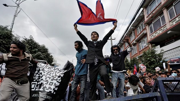 নির্বাচনের আগে বিক্ষোভে উত্তাল নেপাল, উঠল যে দাবি