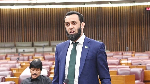 ট্রাম্পের মুখে শাহবাজ-আসিম মুনিরের প্রশংসা, বিশ্বমঞ্চে পাকিস্তানের নতুন উচ্চতা!