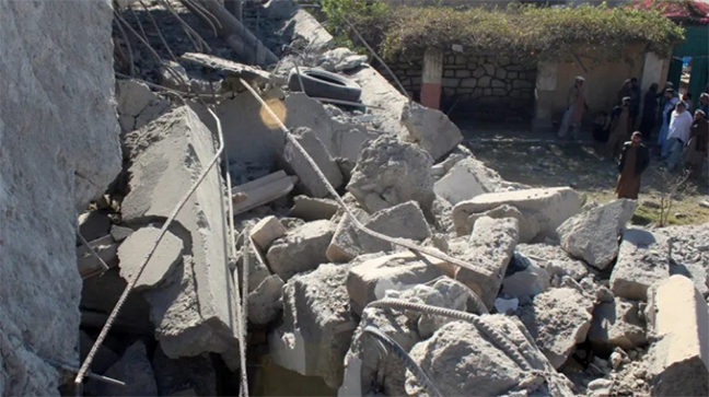 আফগানিস্তানে বিমান হামলা চালাল পাকিস্তান