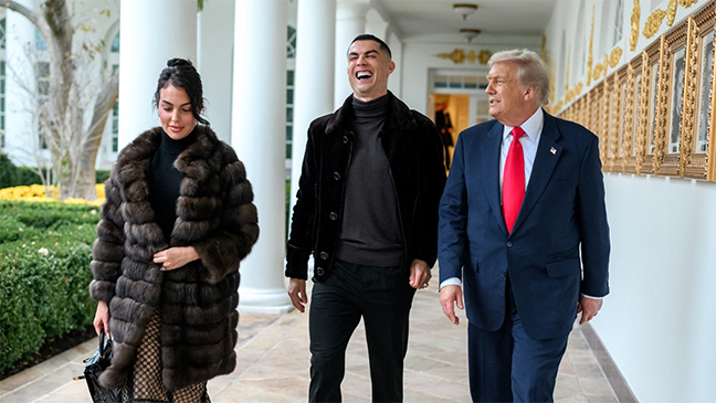 রোনালদো ‘সর্বকালের সেরা’ : ট্রাম্প