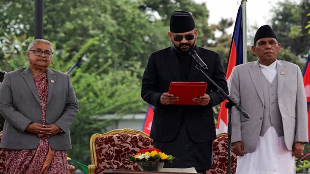 র‌্যাপার থেকে মেয়র, এবার প্রধানমন্ত্রী হিসেবে শপথ নিলেন বালেন্দ্র