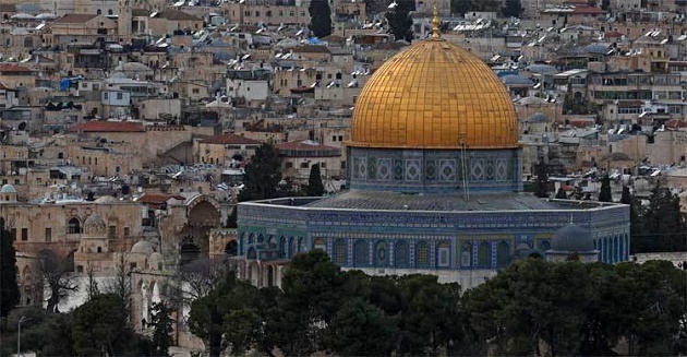 নিষেধাজ্ঞা তুলে নেওয়ার পর আল-আকসায় জুমার নামাজে লাখো মুসল্লি