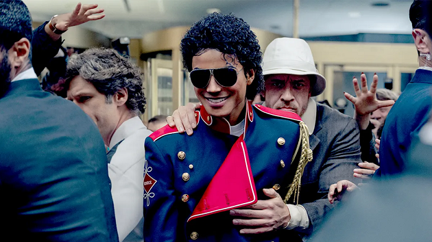 বায়োপিকের সব রেকর্ড ভেঙে বক্স অফিসে ঝড় তুলেছে ‘মাইকেল’