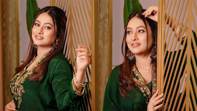আবারও মুগ্ধতা ছড়ালেন পূর্ণিমা