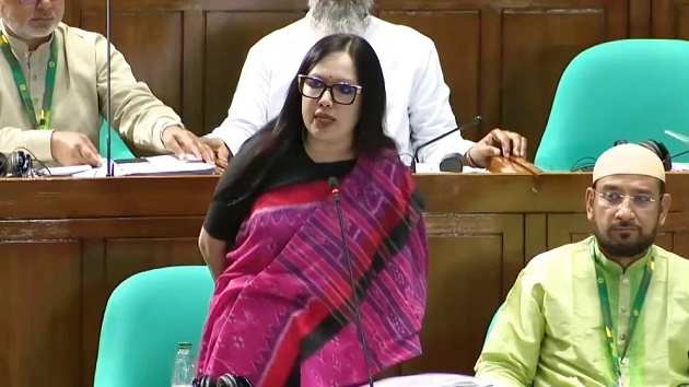 দুষ্ট লোকে বলে ‘টুকু আসে টুকু যায়’