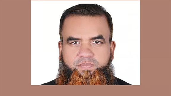 দুবাই লটারিতে ৩৩ লাখ টাকা জিতে পরিবারের কথা মনে পড়ল রফিকুলের