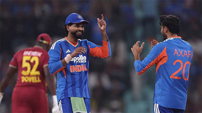 বিধ্বংসী সেঞ্চুরি করে কি বললেন শ্রেয়াস 