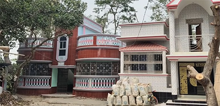 মাদারীপুরের বিলাসবহুল বাড়ি ‘ইতালি গ্রাম’