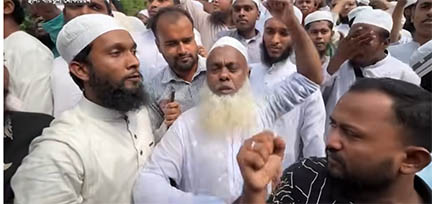 বায়তুল মোকাররমের খতিব নিয়ে কথা বলায় জুলাই যোদ্ধাদের ধাওয়া